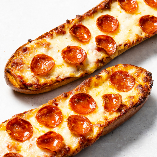 Pizza toast pepperoni